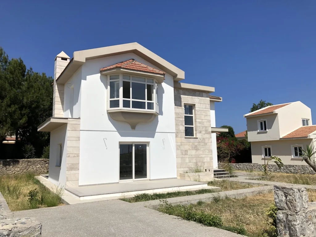 3 BR Villa