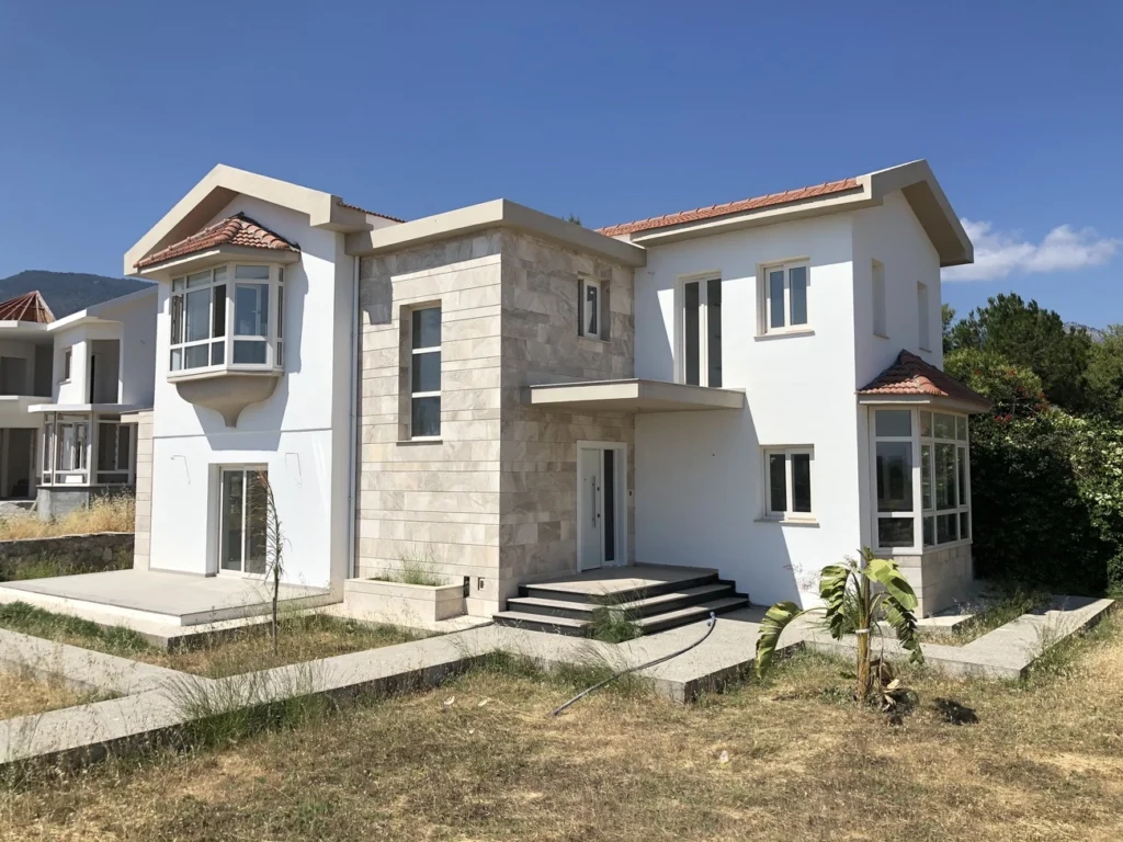 3 BR Villa
